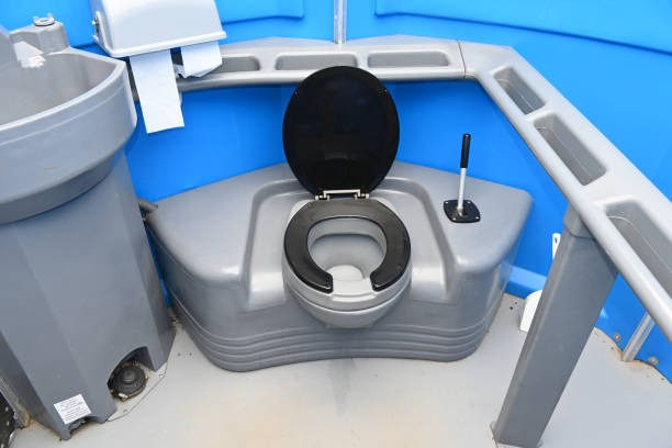 Best Luxury portable toilet rental  in Granite City, IL